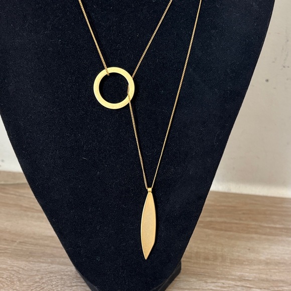 Madewell Gold Layered Necklace with Circle and Leaf Pendants - Picture 9 of 9